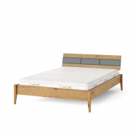 Łóżko dębowe z tapicerowaną listwą na zagłówku - 12